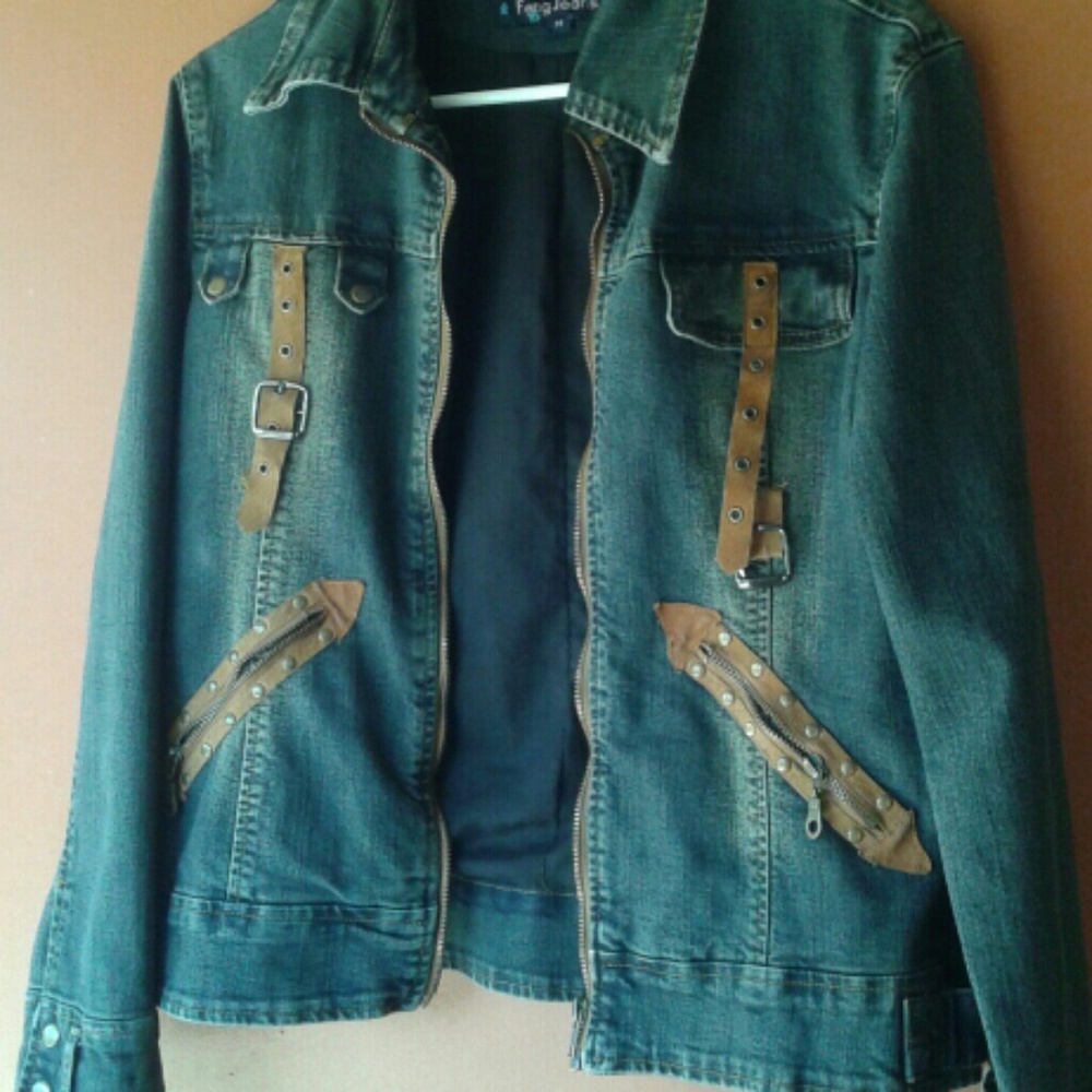 Feng Jeans Jacket, size Medium. - Picture 2 of 4