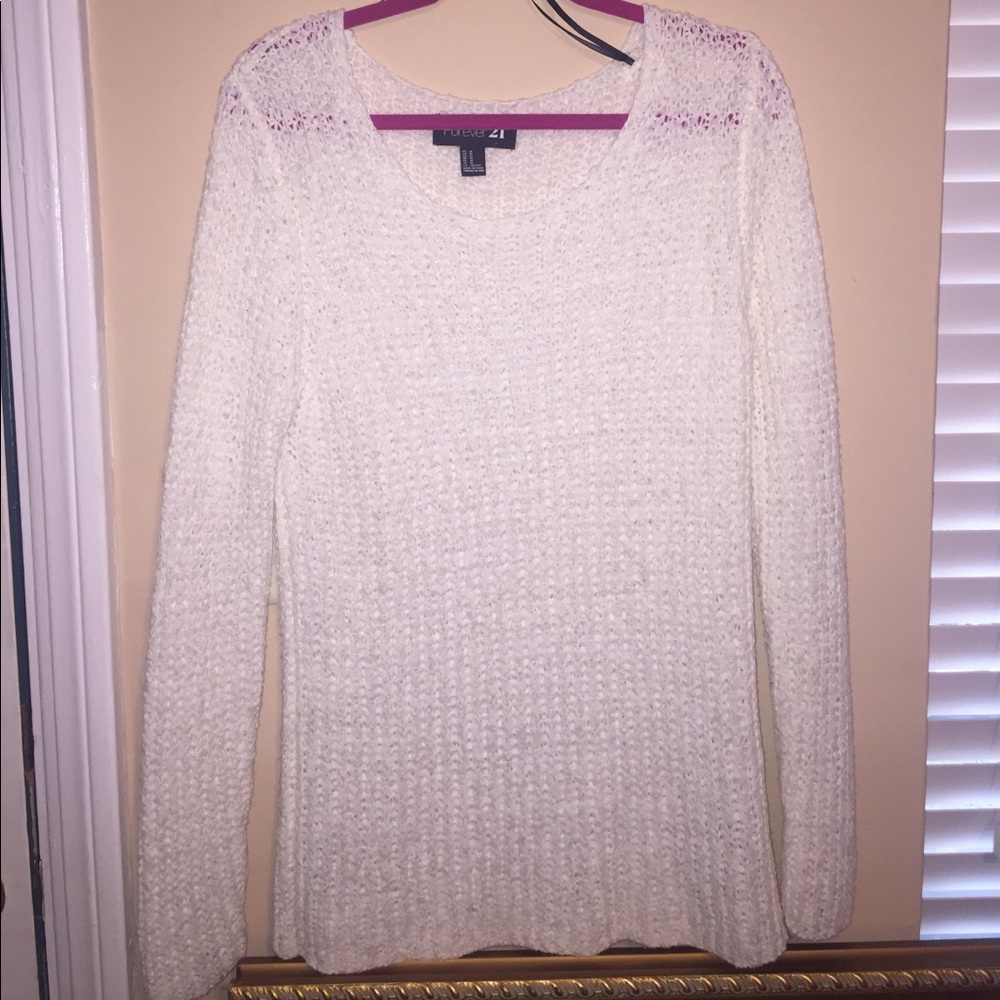 NWOT braided sweater! Very light and breathable!