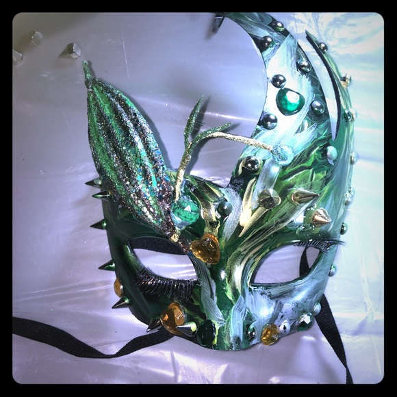 masquerade mask handmade w/stud, stone & 3d detail - Picture 3 of 8