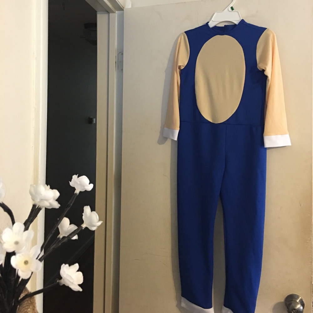 Costume