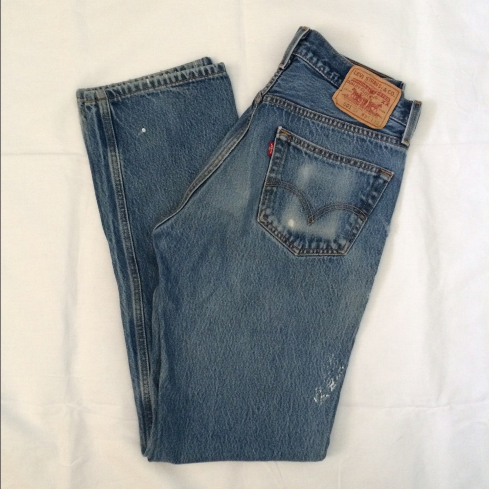 31 x 33 Levis button fly 501