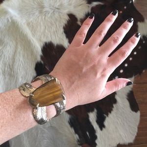 Kendra Scott cuff bracelet