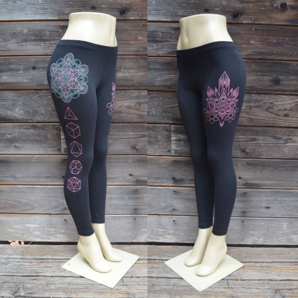 sacred geometry leggings 👁