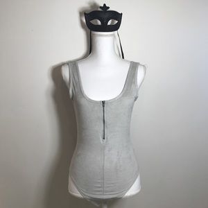 ❗️NWOT Grey Faux Suede Velvet Bodysuit Open Back