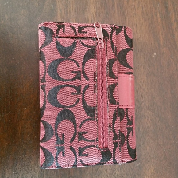 Wallet - Picture 2 of 3
