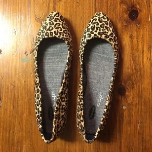 Leopard Pointy Flats