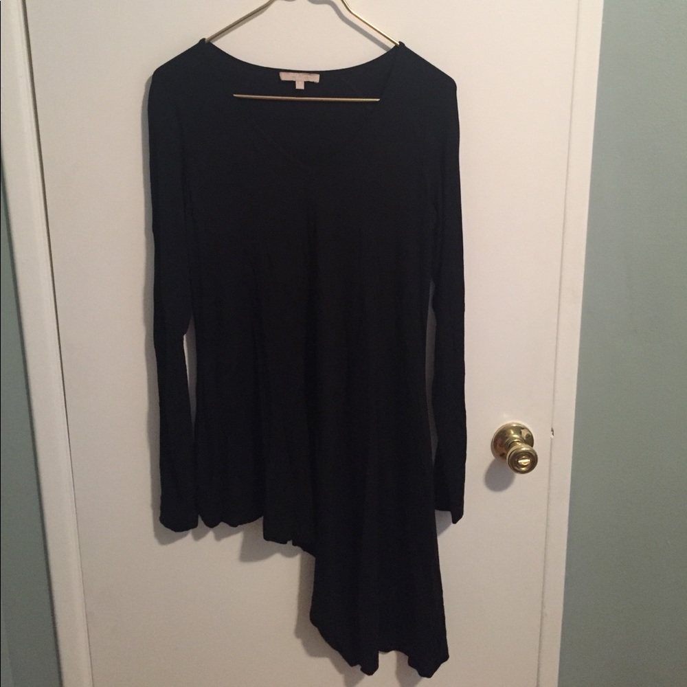 Asymmetric black top ✨