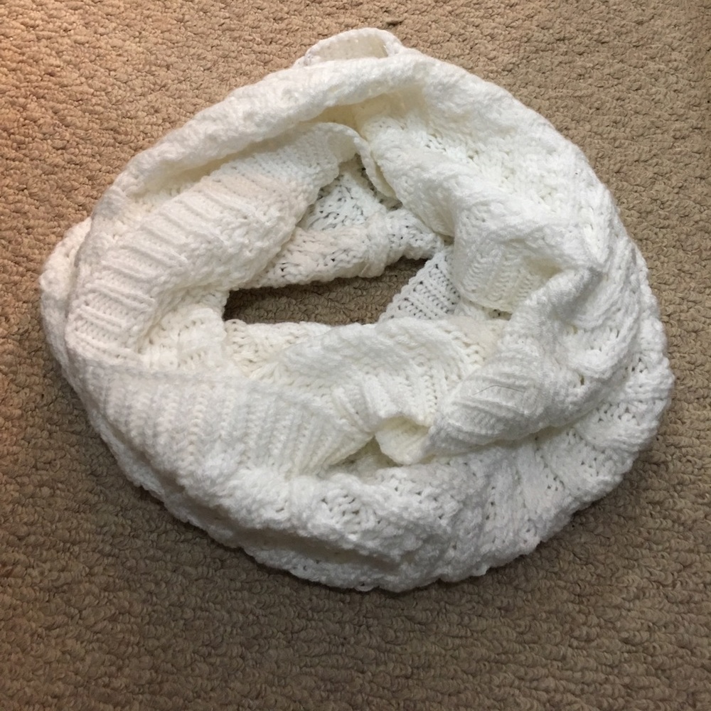 Infinity scarf
