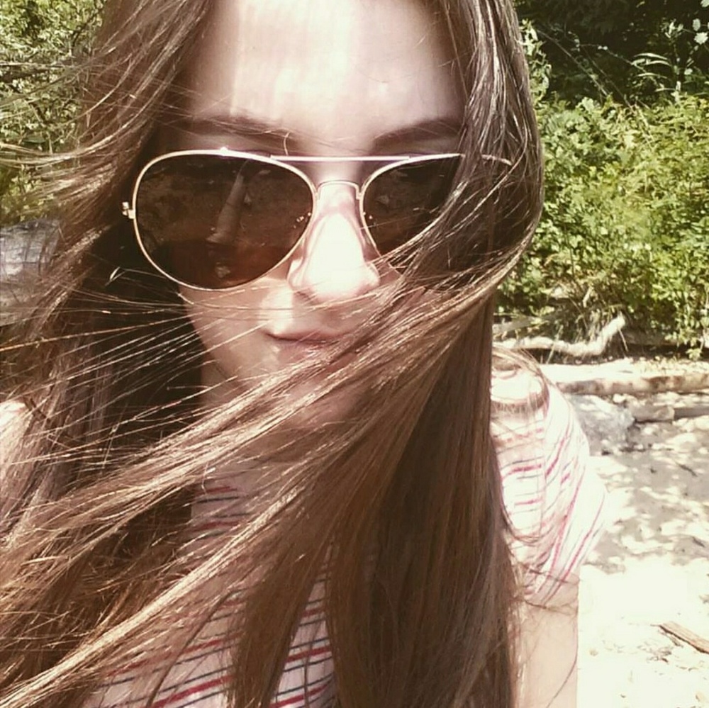 Meet Your Posher, Lauren ☔