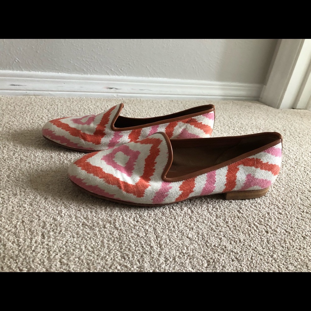 Fancy flats with cool pattern - Picture 2 of 3
