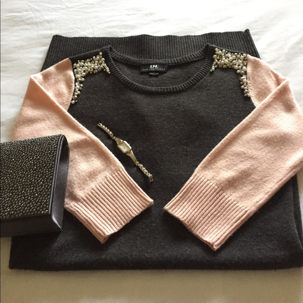✨Embellished sweater dress - Picture 2 of 8
