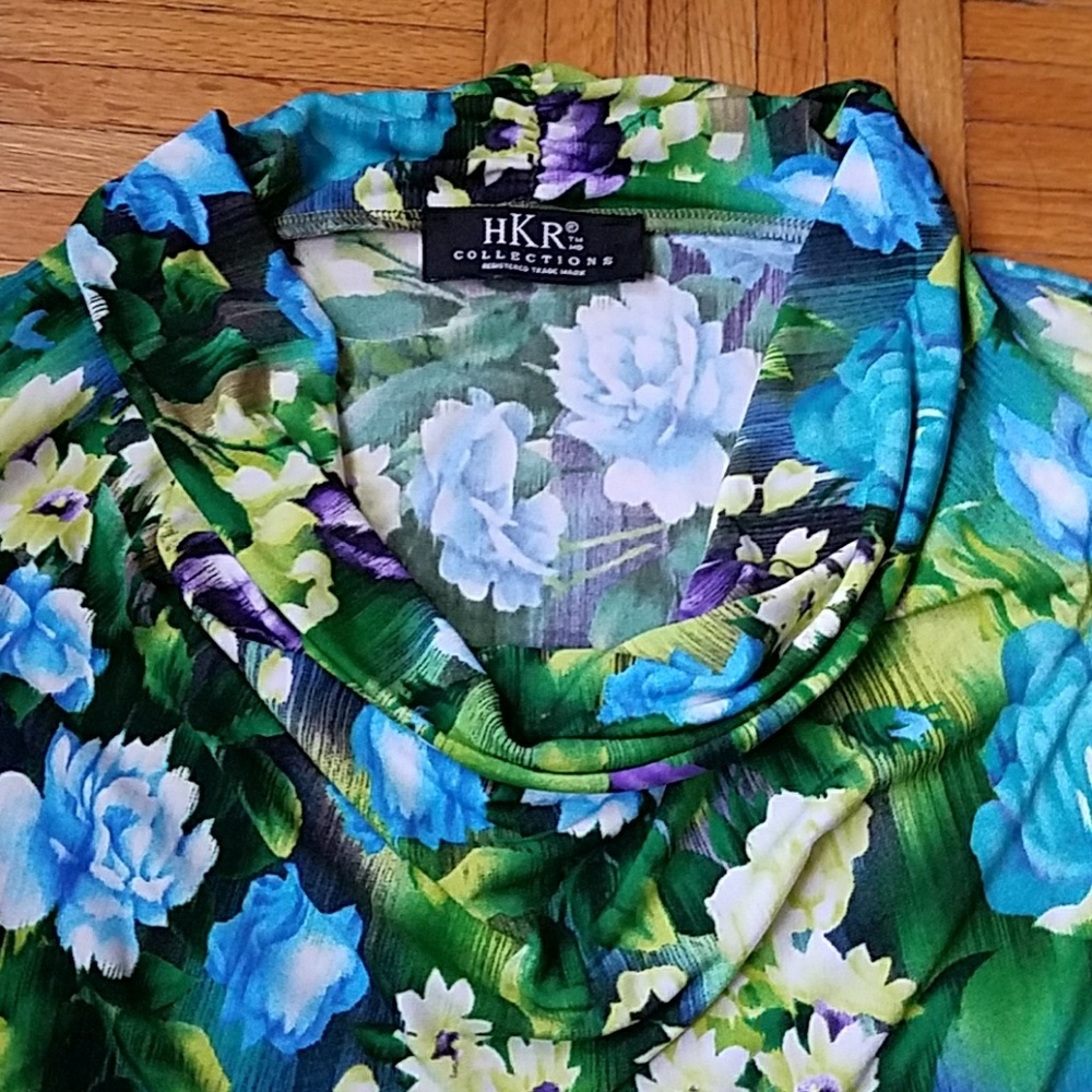 Last chance! Floral Cowl Neck Top - Picture 2 of 4