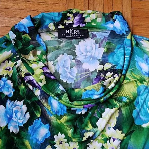 Last chance! Floral Cowl Neck Top - Picture 2 of 4