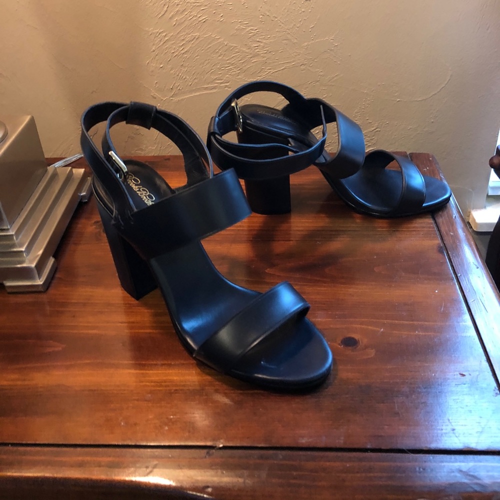 Brooks Brothers Navy heels