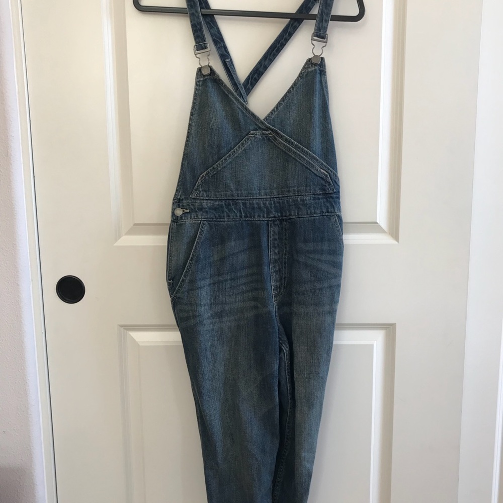 Gap overalls