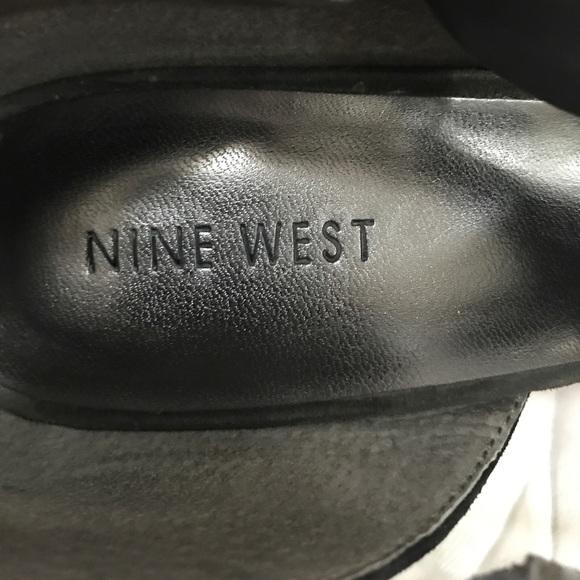 Heels - Picture 2 of 4