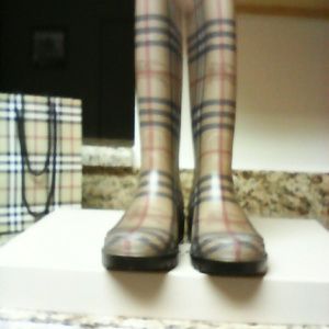 Burberry 'HAYMARKET' Rain/Winter Boot