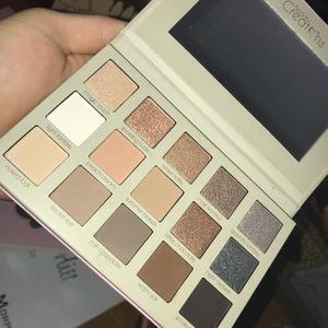 Sold . Beauty creations Butterfly palette !🦋