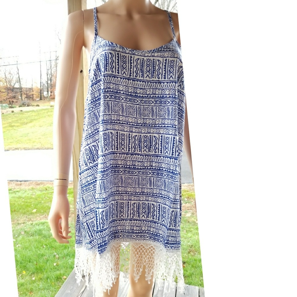 En Creme Sundress with Crochet Hem (FRINGES) - Picture 2 of 7