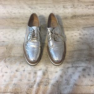 Silver platform oxfords