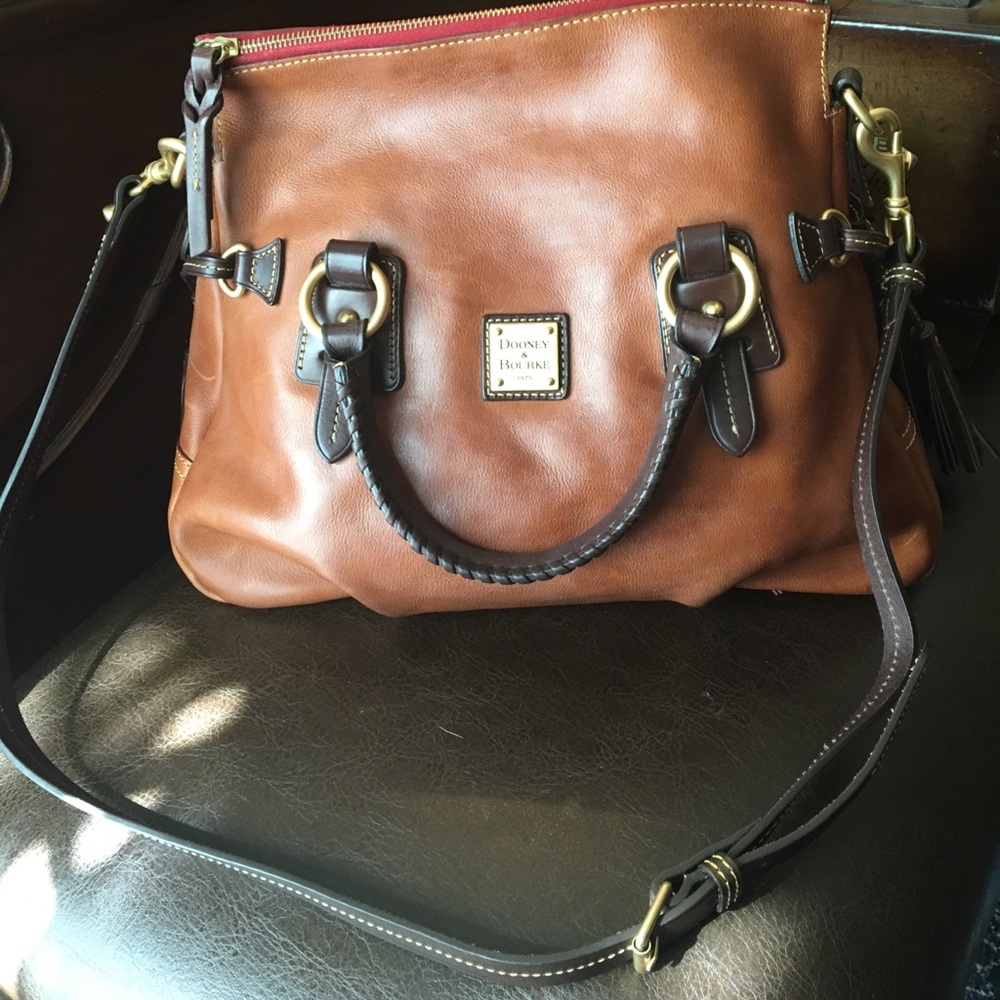 Dooney & Bourke leather crossbody Authentic purse