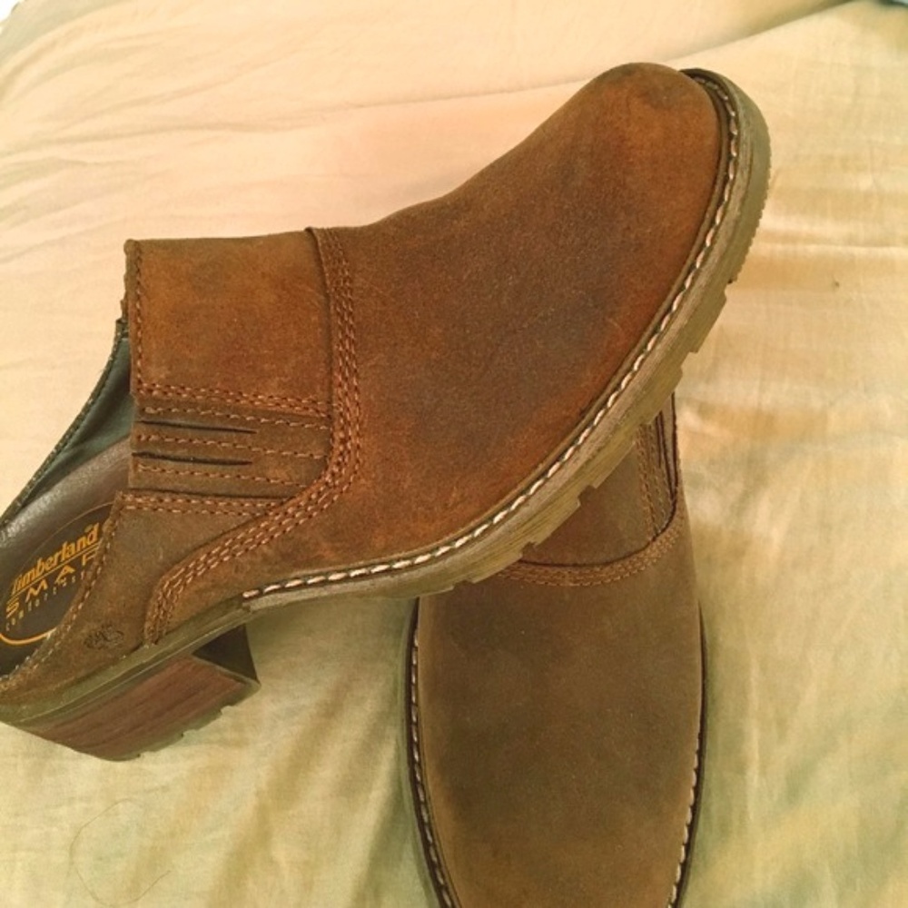 Timberland Soft Comfort genuine suede mules.