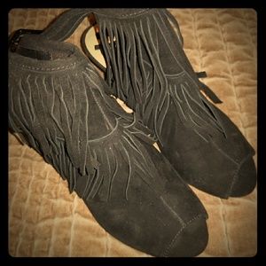 Areosole comfy cute fringe heels