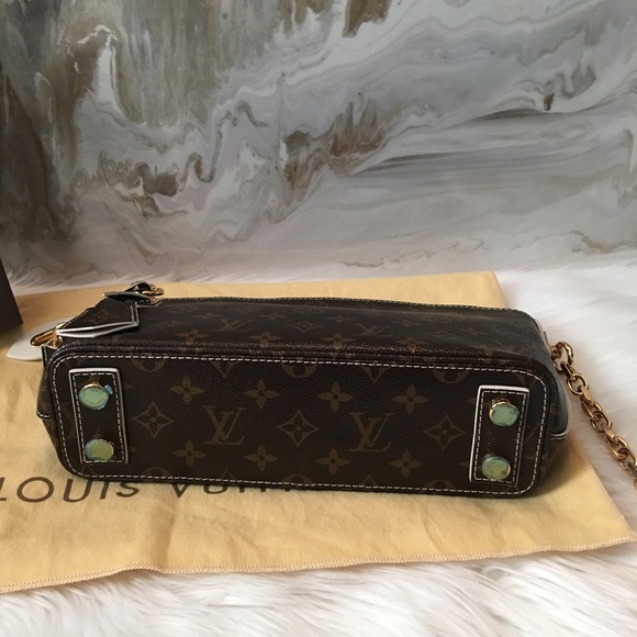 Louis Vuitton Fetish Lockit Bracelet Cuff Clutch - Picture 7 of 8