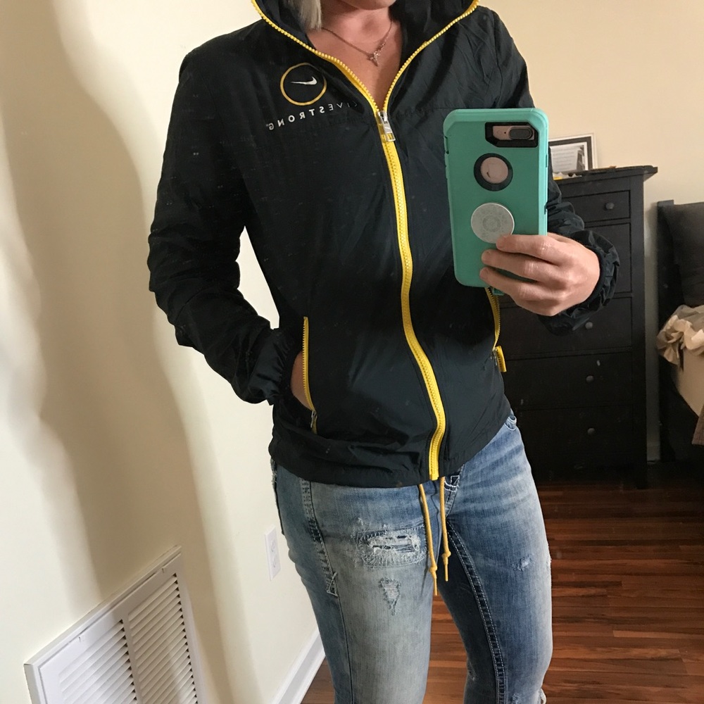 Nike Livestrong wind breaker jacket