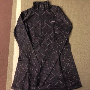 Reebok running top sz M. Great condition