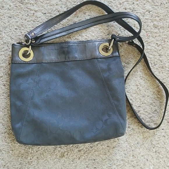 Coach purse - Picture 2 of 2