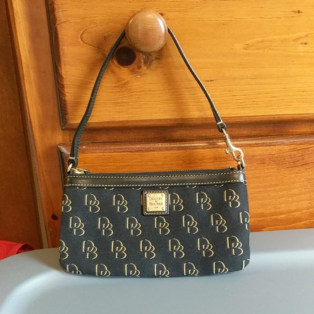 Dooney & Bourke Clutch