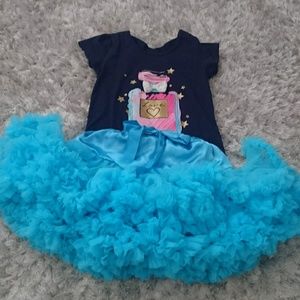 Tucker's carrots and t-shirt for girls