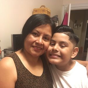 Meet your Posher, Leticia