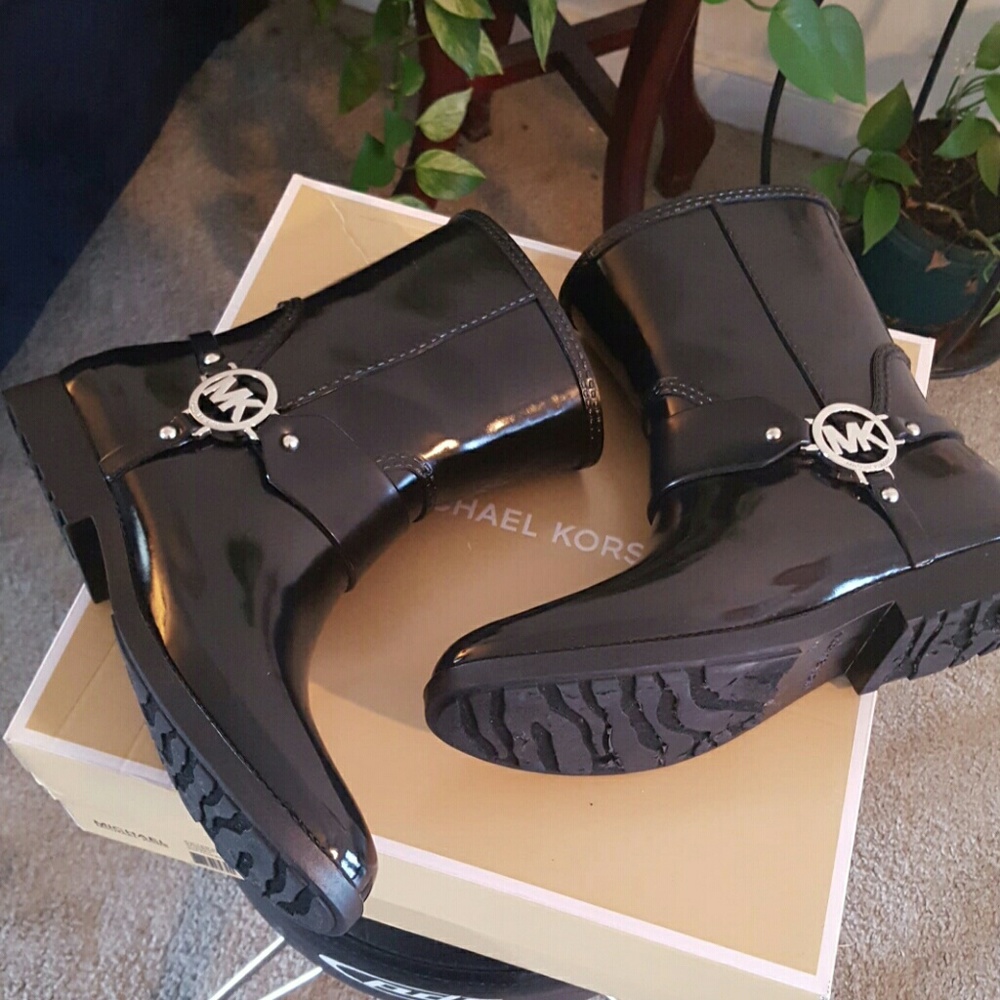 Mk rain boots