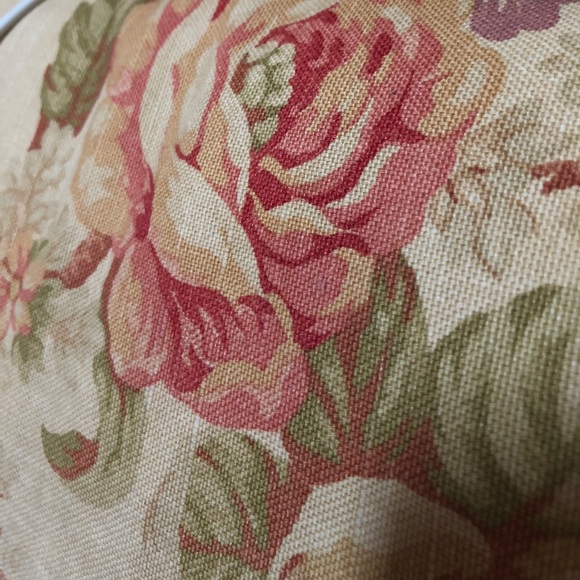 Meet your Posher, Lauren - Picture 1 of 1