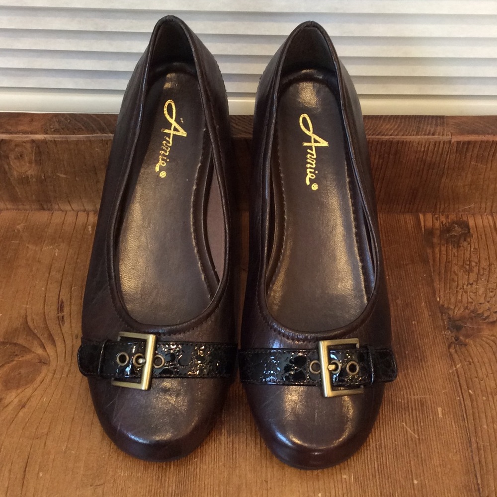 Annie Brown Vegan Flats