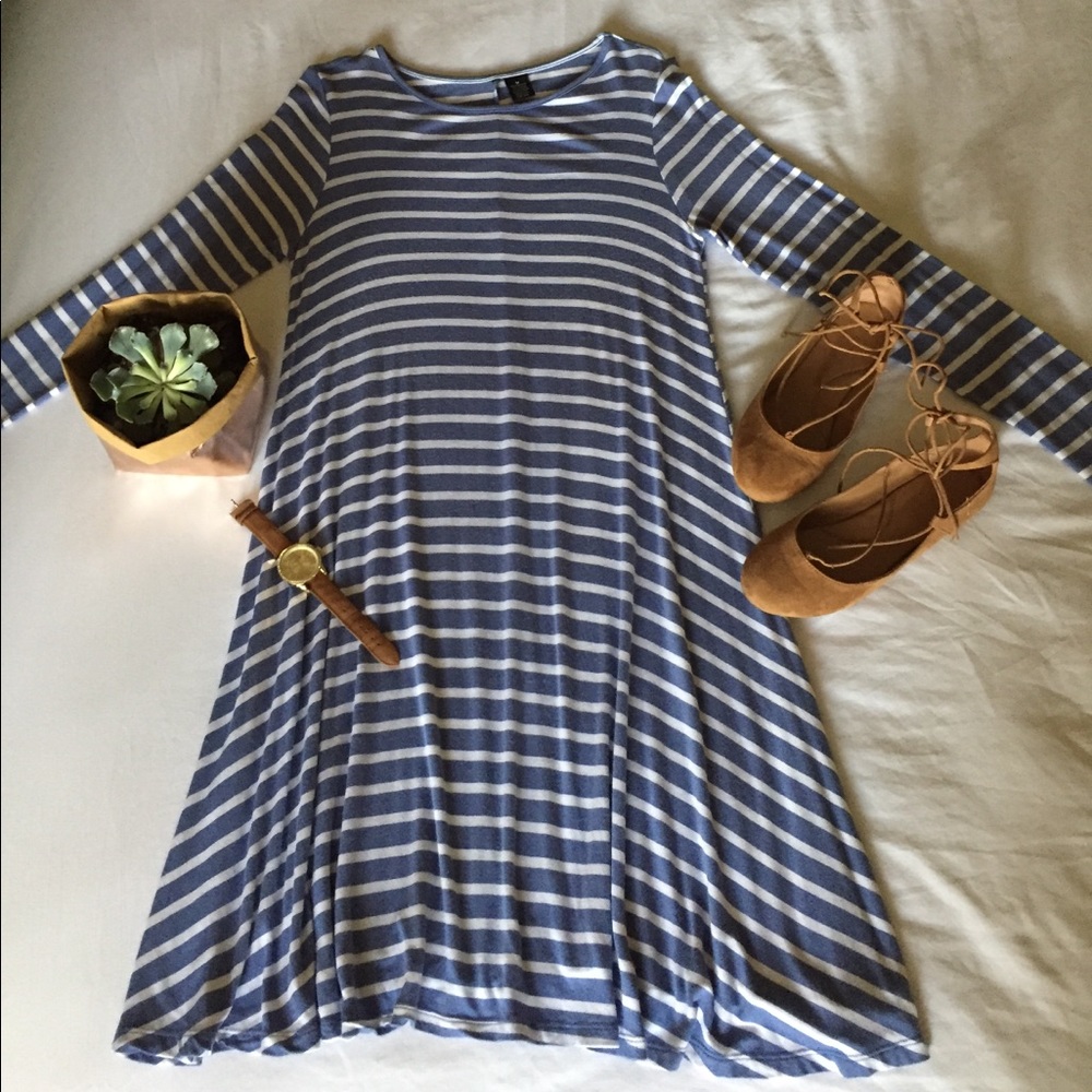 Stretchy blue swing dress