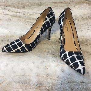 Adam Lippies graphic black and white pumps