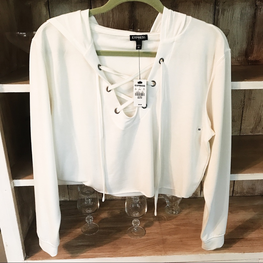 White lace up neck shirt EXPRESS with hood