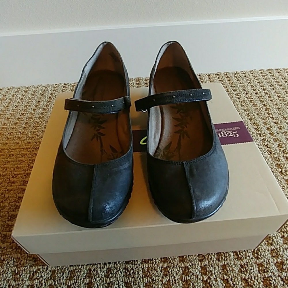 Easy Spirit Mary Jane Shoes