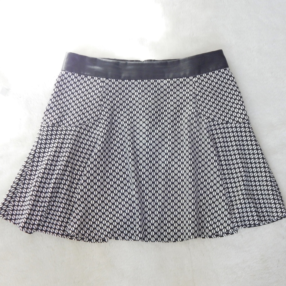 Banana Republic Leather trim Printed Flare Skirt