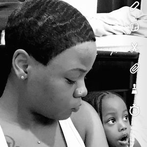 Meet your Posher, Dominique