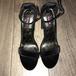 Betseyville Black Velvet Heels