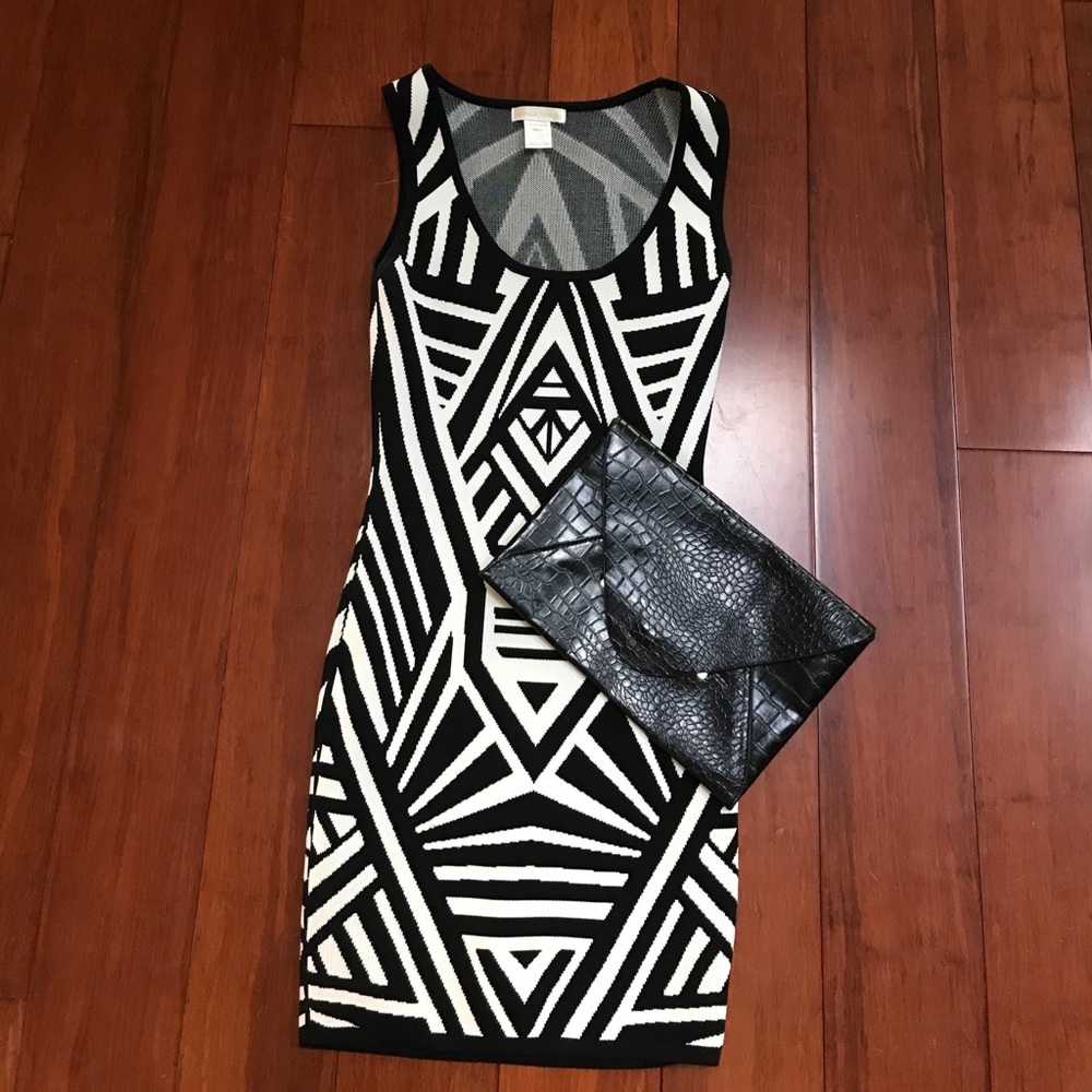 Flying Tomato Body Con dress ⏫⏬