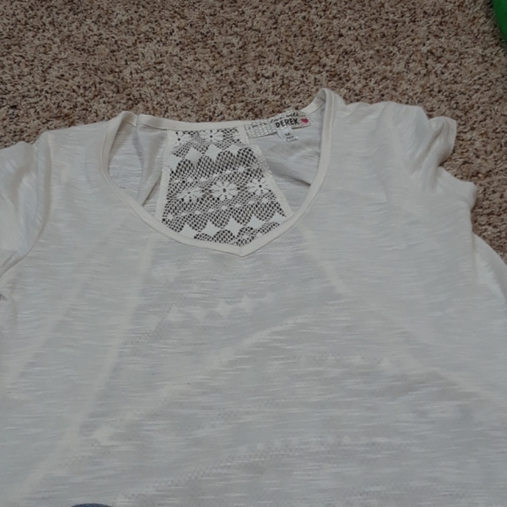 White medium top