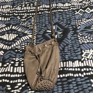 NWOT Gray Deena & Ozzy cross body bag
