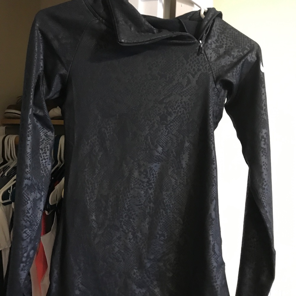 Black long sleeve Nike