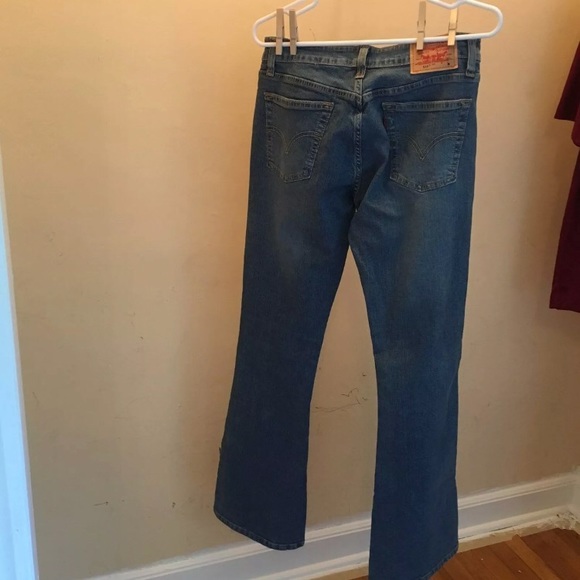 Women’s Levi’s - Picture 2 of 3