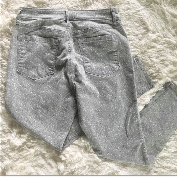 Ann Taylor LOFT โข high waisted blue floral pants - Picture 4 of 5